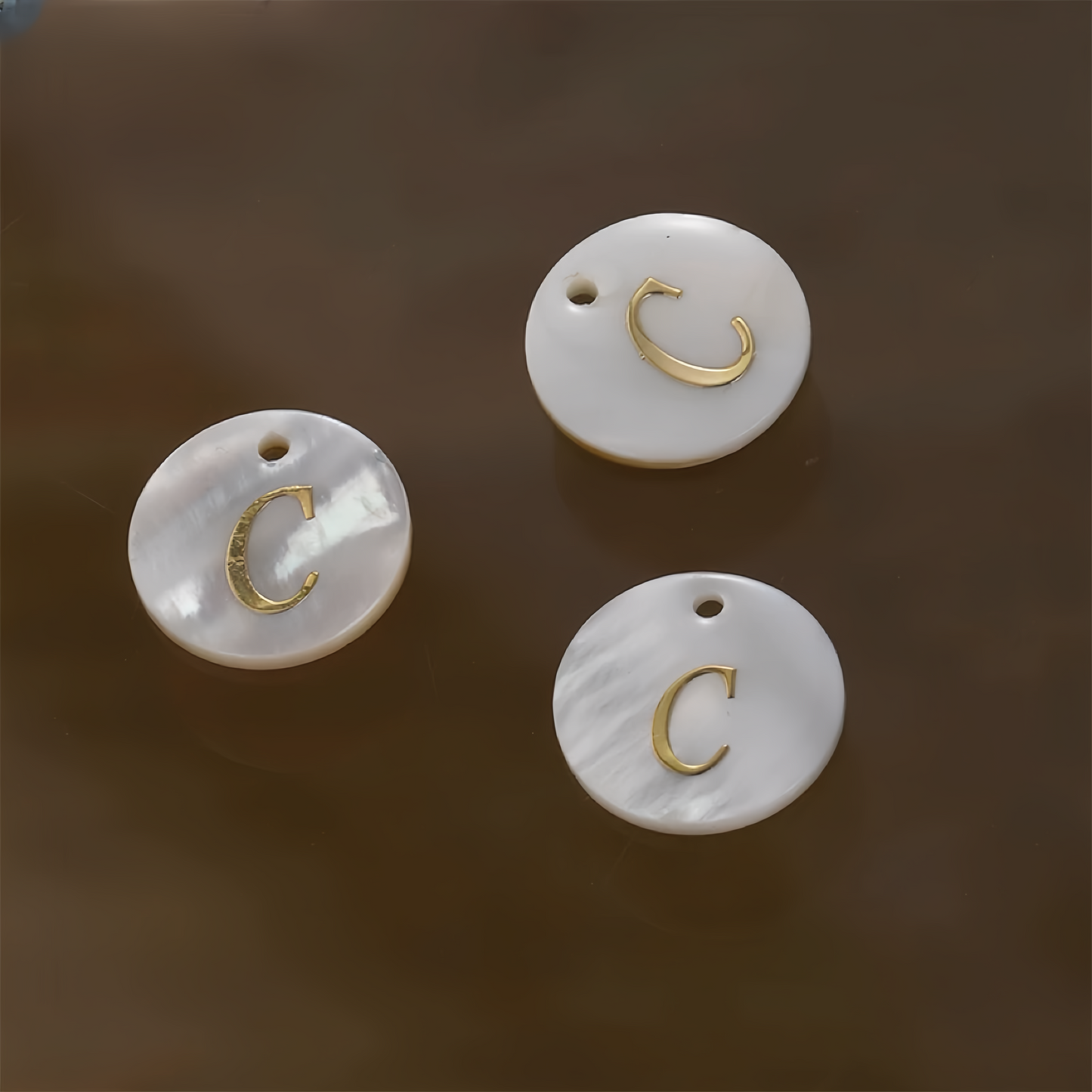 A-Z Mother Of Pearl Round Shape Single-Side Letters DIY Pendant