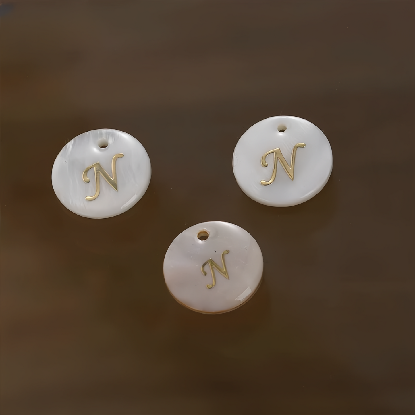 A-Z Mother Of Pearl Round Shape Single-Side Letters DIY Pendant