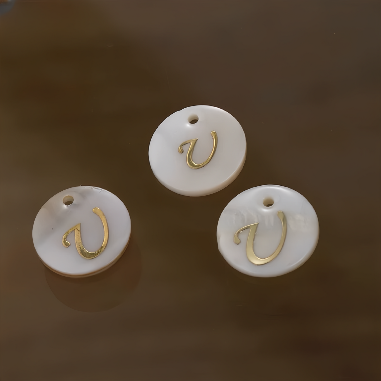 A-Z Mother Of Pearl Round Shape Single-Side Letters DIY Pendant