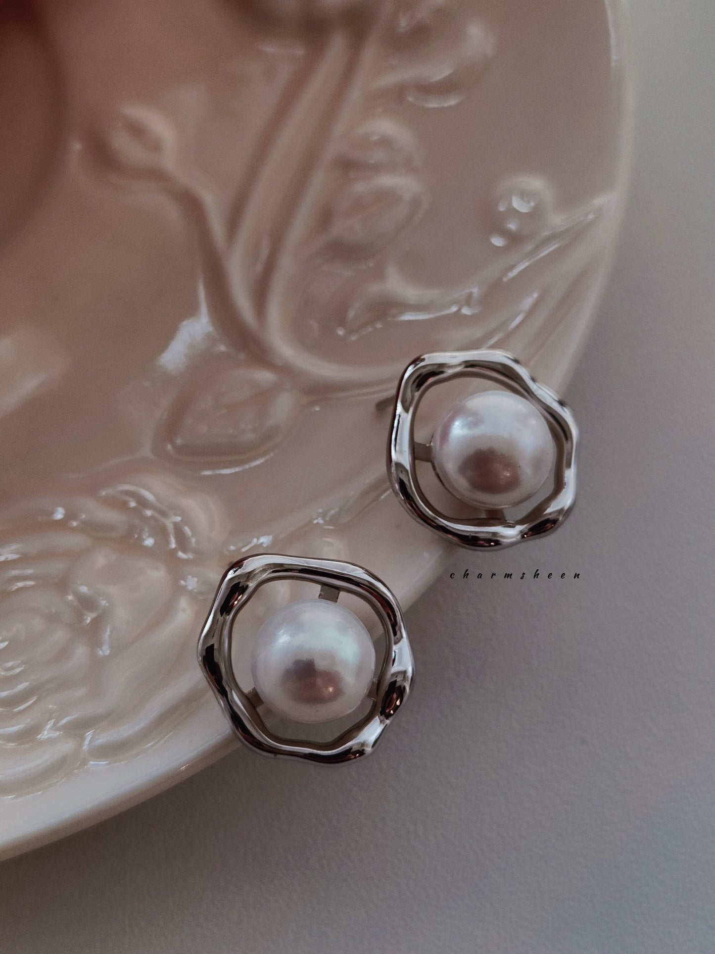 [Peaceful] Freshwater Pear Sterling Silver Earrings